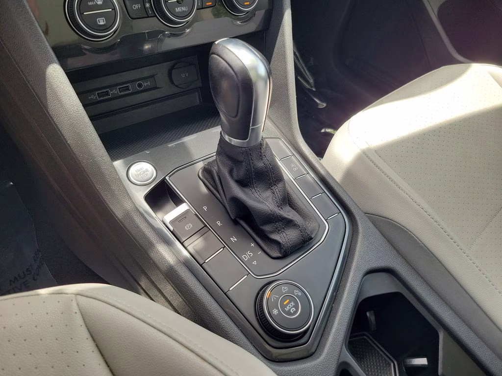 2019 Platinum Gray Metallic Volkswagen Tiguan SE AWD SUV