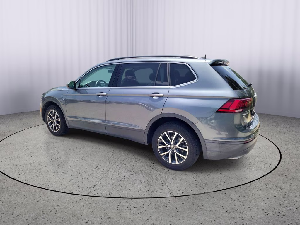2019 Platinum Gray Metallic Volkswagen Tiguan SE AWD SUV