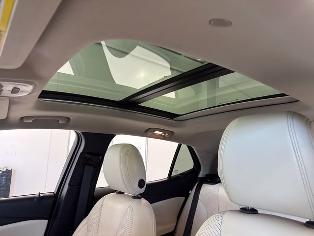 2023 White Frost Tricoat Buick Encore GX Essence AWD SUV