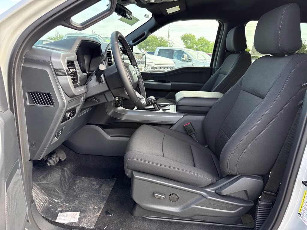 2026 Avalanche Ford F-150 XLT 4X4 Truck