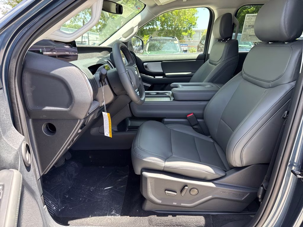 2027 Nocturnal Blue Metallic Ford Expedition Active RWD SUV