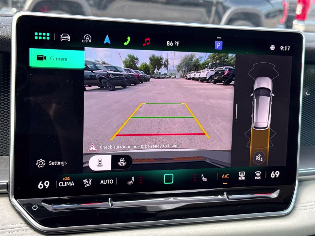 2025 Pure White Volkswagen Tiguan 2.0T SE FWD SUV