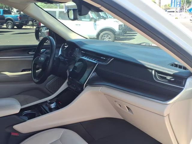 2021 Bright White Clearcoat Jeep Grand Cherokee L Limited 4X4 SUV