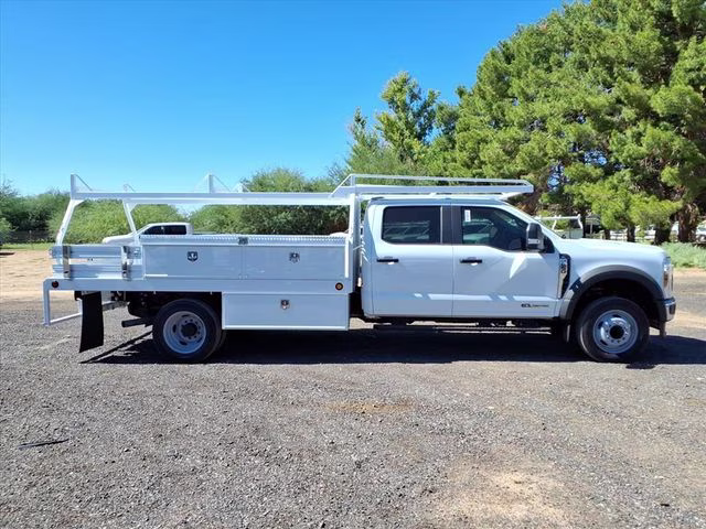 2026 Oxford White Ford Super Duty F-550 DRW XL RWD Chassis