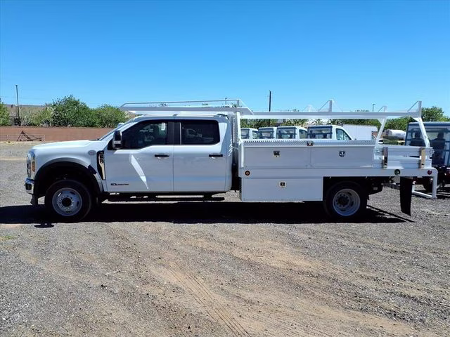 2026 Oxford White Ford Super Duty F-550 DRW XL RWD Chassis