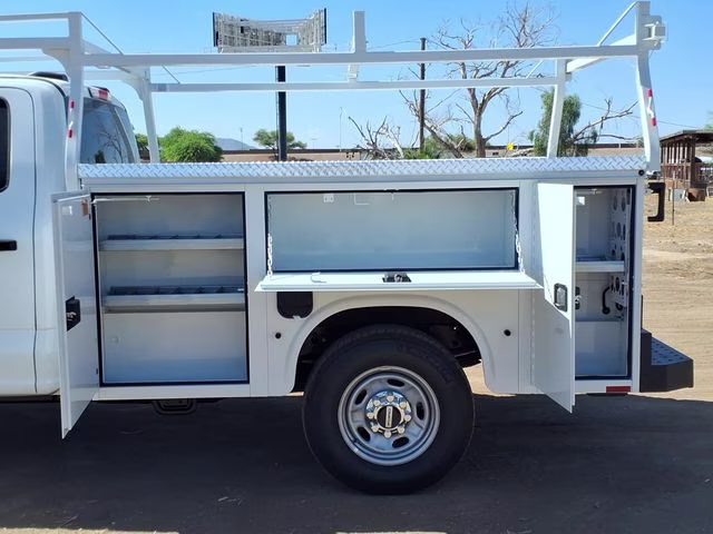 2026 Oxford White Ford Super Duty F-250 SRW XL RWD Truck