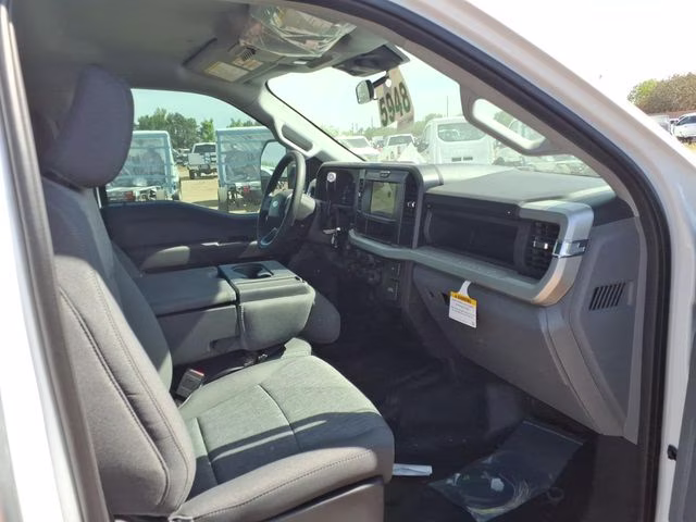 2026 Oxford White Ford Super Duty F-250 SRW XL RWD Truck