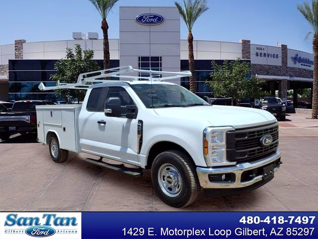 2026 Oxford White Ford Super Duty F-250 SRW XL RWD Truck