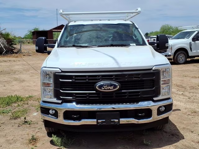 2026 Oxford White Ford Super Duty F-250 SRW XL RWD Truck
