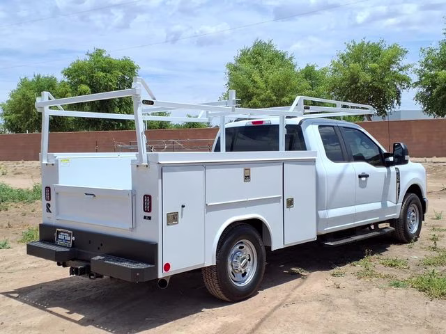 2026 Oxford White Ford Super Duty F-250 SRW XL RWD Truck