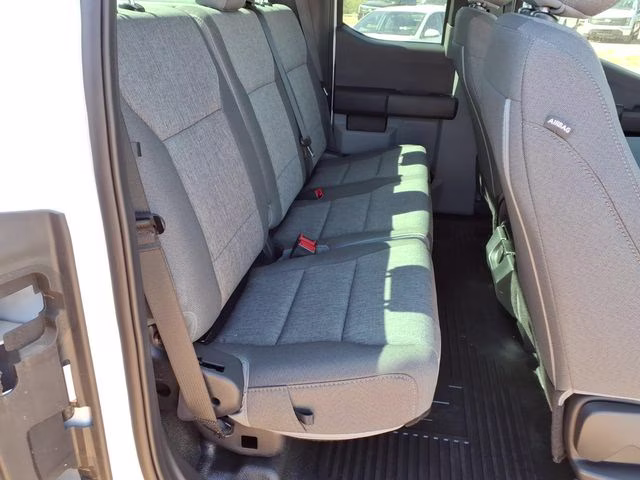2025 Oxford White Ford Super Duty F-250 SRW XL RWD Truck