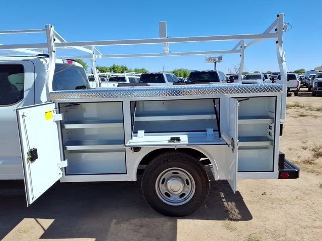 2025 Oxford White Ford Super Duty F-250 SRW XL RWD Truck