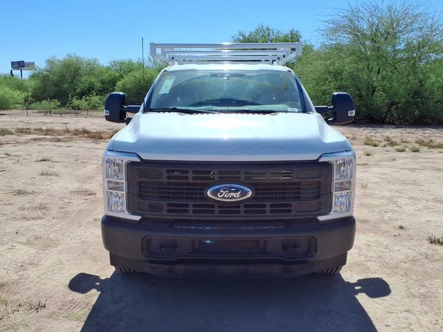 2025 Oxford White Ford Super Duty F-250 SRW XL RWD Truck