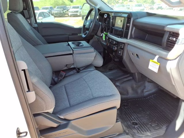 2025 Oxford White Ford Super Duty F-250 SRW XL RWD Truck