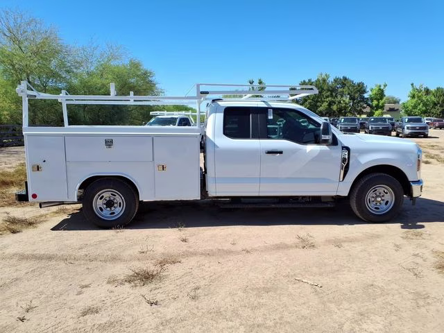 2026 Oxford White Ford Super Duty F-250 SRW XL RWD Truck