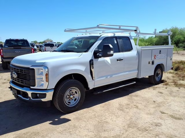 2026 Oxford White Ford Super Duty F-250 SRW XL RWD Truck