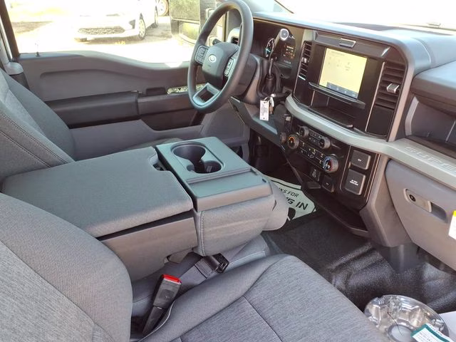 2026 Oxford White Ford Super Duty F-250 SRW XL RWD Truck