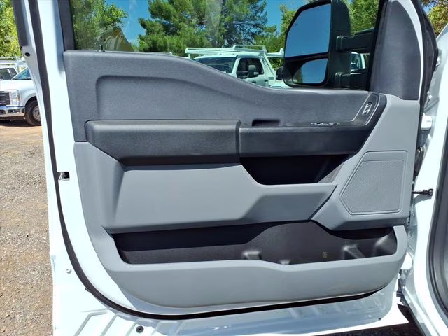 2026 Oxford White Ford Super Duty F-250 SRW XL RWD Truck
