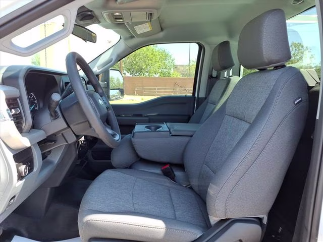 2026 Oxford White Ford Super Duty F-250 SRW XL RWD Truck