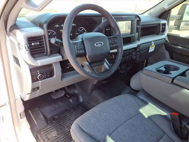 2026 Oxford White Ford Super Duty F-250 SRW XL RWD Truck