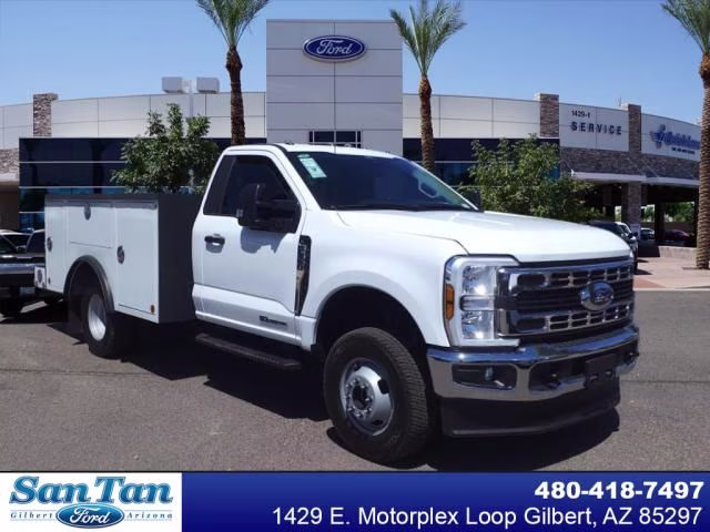 2024 Oxford White Ford Super Duty F-350 DRW XL 4X4 Chassis