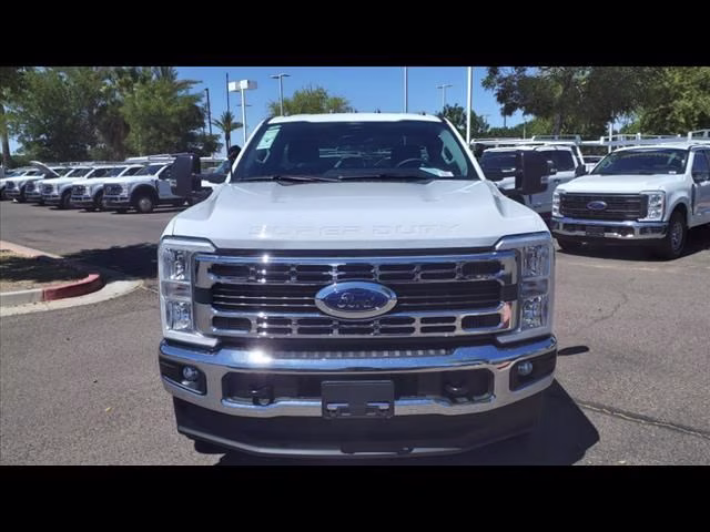 2024 Oxford White Ford Super Duty F-350 DRW XL 4X4 Chassis