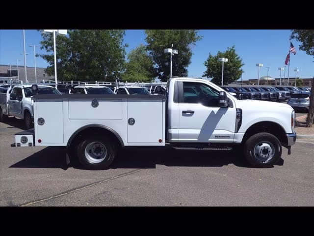 2024 Oxford White Ford Super Duty F-350 DRW XL 4X4 Chassis