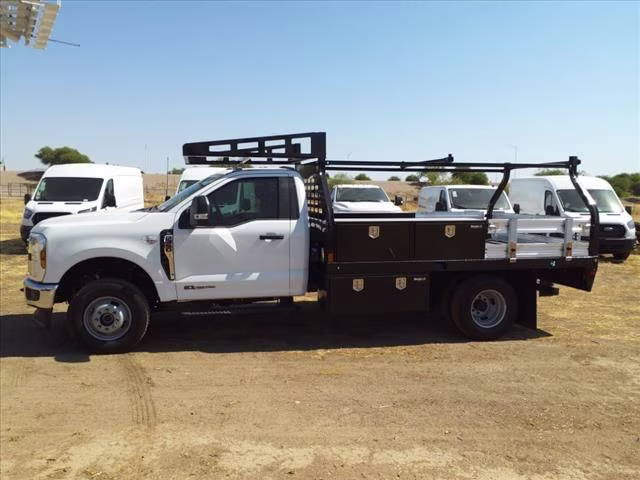 2024 Oxford White Ford Super Duty F-350 DRW XL 4X4 Chassis