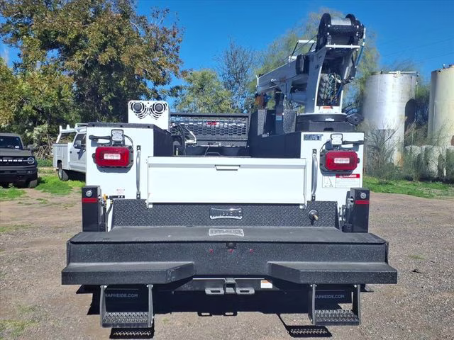2026 Agate Black Metallic Ford Super Duty F-550 DRW XL 4X4 Chassis