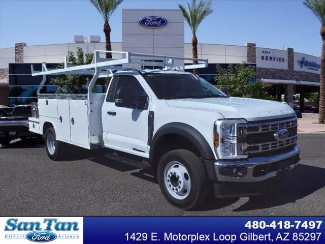 2024 Oxford White Ford Super Duty F-550 DRW XL RWD Chassis