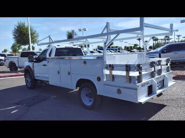 2024 Oxford White Ford Super Duty F-550 DRW XL RWD Chassis