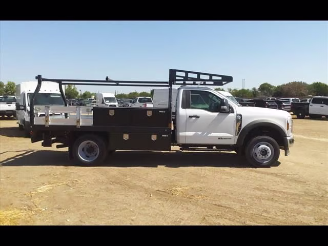 2024 Oxford White Ford Super Duty F-550 DRW XL 4X4 Chassis