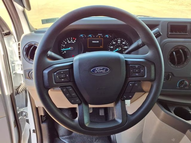 2026 Oxford White Ford E-350SD Base RWD Truck