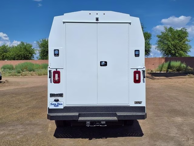 2026 Oxford White Ford E-350SD Base RWD Truck