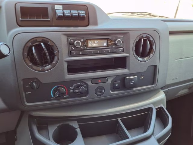 2026 Oxford White Ford E-350SD Base RWD Truck