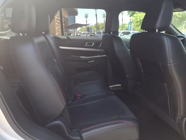 2018 Ingot Silver Ford Explorer XLT FWD SUV