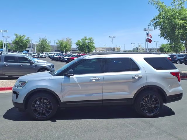 2018 Ingot Silver Ford Explorer XLT FWD SUV