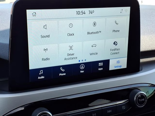 2021 Silver Metallic Ford Escape SE FWD SUV