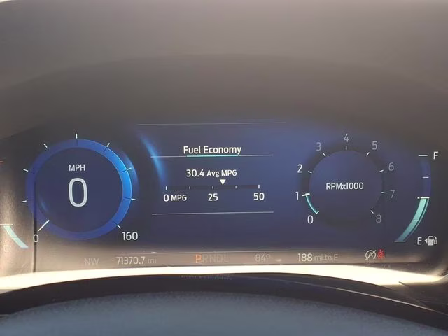 2022 White Metallic Ford Escape SEL FWD SUV