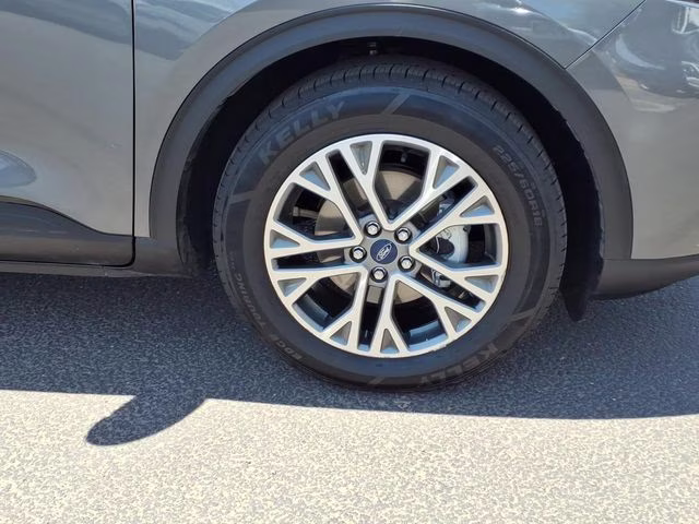 2022 Carbonized Gray Metallic Ford Escape SEL FWD SUV