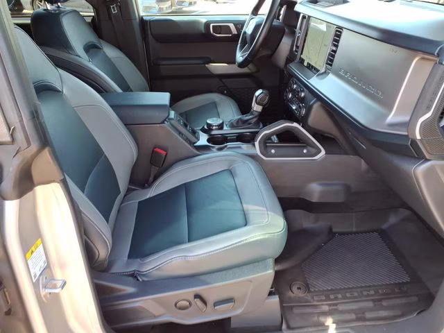 2021 Iconic Silver Metallic Ford Bronco Outer Banks 4X4 SUV