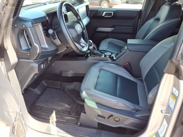 2021 Iconic Silver Metallic Ford Bronco Outer Banks 4X4 SUV