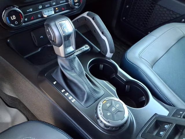 2021 Iconic Silver Metallic Ford Bronco Outer Banks 4X4 SUV