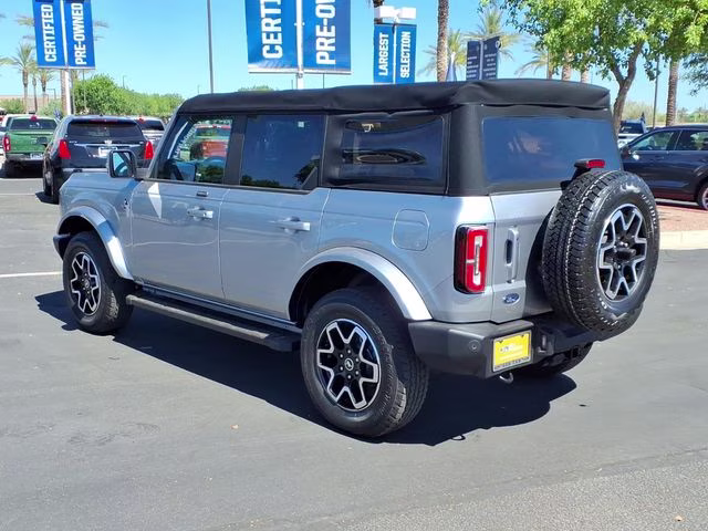 2021 Iconic Silver Metallic Ford Bronco Outer Banks 4X4 SUV