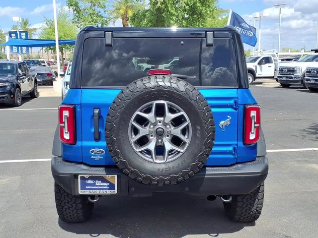 2025 Velocity Blue Metallic Ford Bronco Badlands 4X4 SUV