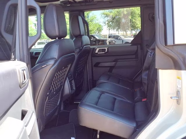 2025 Desert Sand Ford Bronco Badlands 4X4 SUV