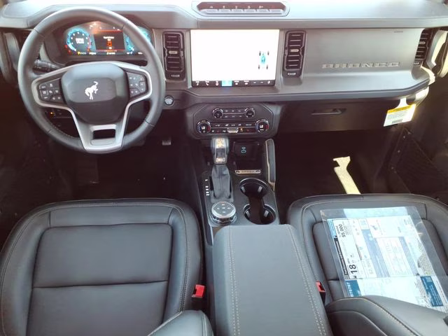2025 Desert Sand Ford Bronco Badlands 4X4 SUV