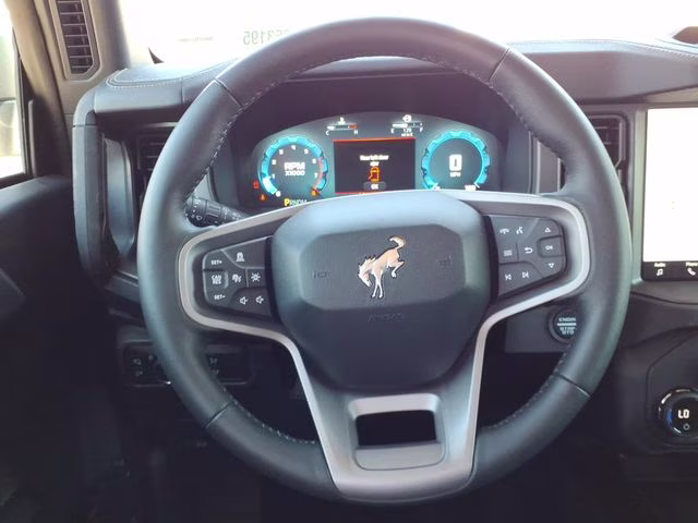 2025 Desert Sand Ford Bronco Badlands 4X4 SUV