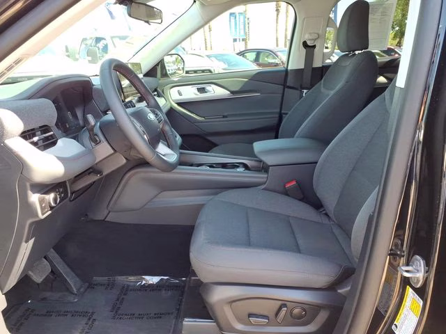 2026 Agate Black Metallic Ford Explorer Active RWD SUV