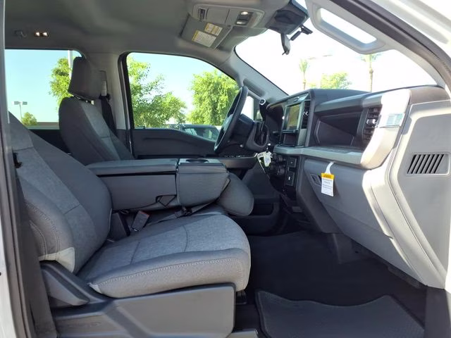 2026 Avalanche Ford Super Duty F-250 SRW XL 4X4 Truck